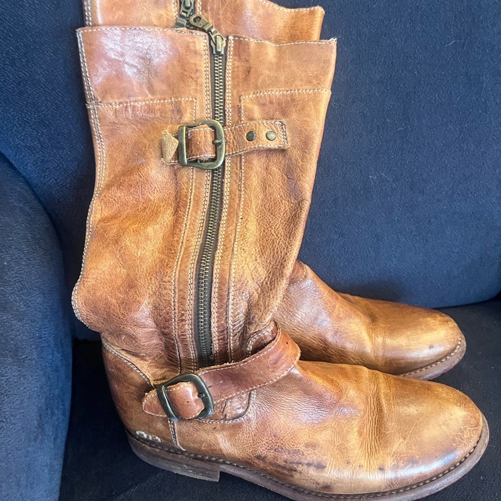 Brown Leather Mid-Calf Boots with Buckles Bed Stu